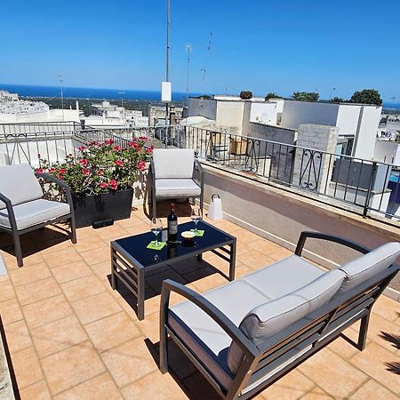 Casa Josephina - Three Level Stone Home With Balcony, 2 Roof Terraces & Sea Views Ostuni Quarto foto